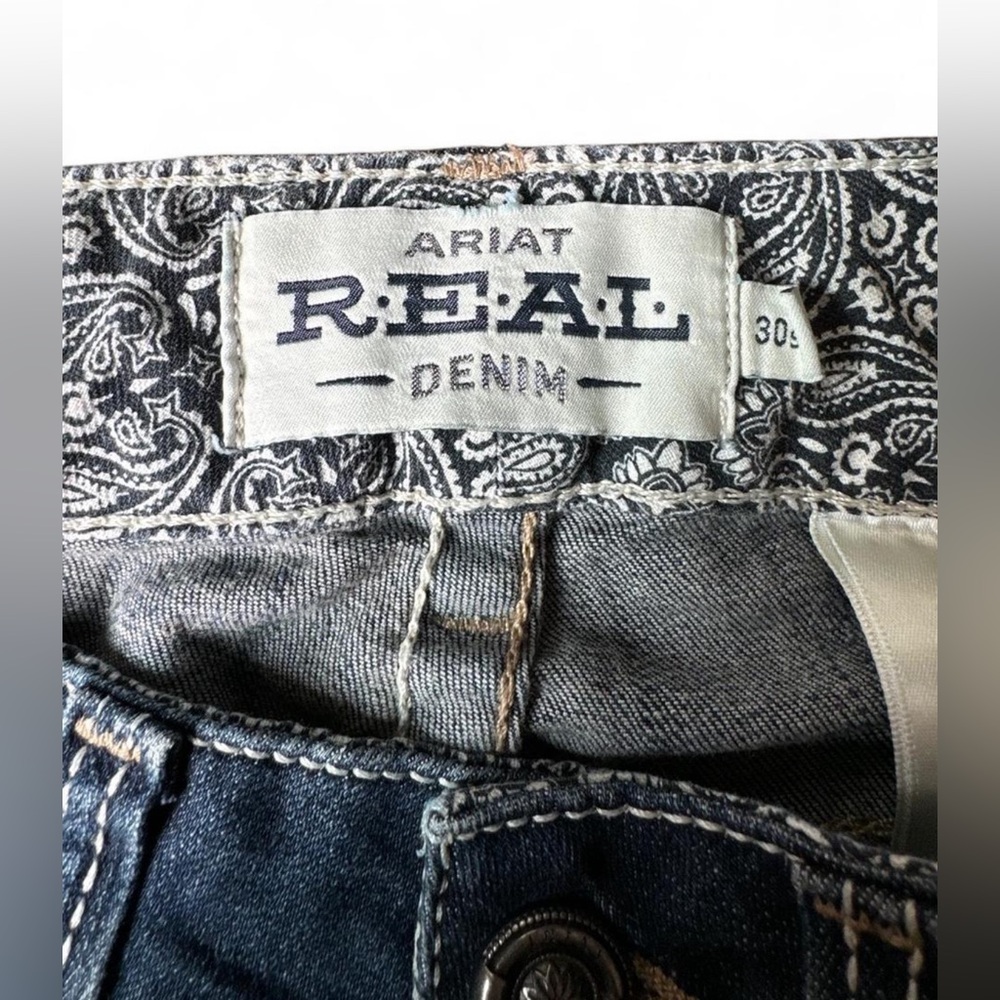 NWT Ariat Mid Rise Denim Jeans - Picture 3 of 8